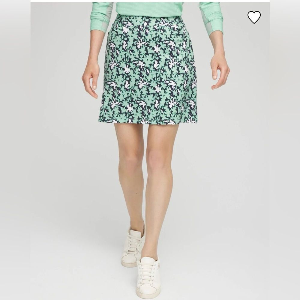 Chico’s Zenergy Leaf Print Skort SZ 3 US XL Front pocket Pull On Color Mint